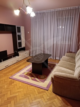 Тристайни апартаменти под наем в град Пловдив, Център — страница 5 - изображение 2 
