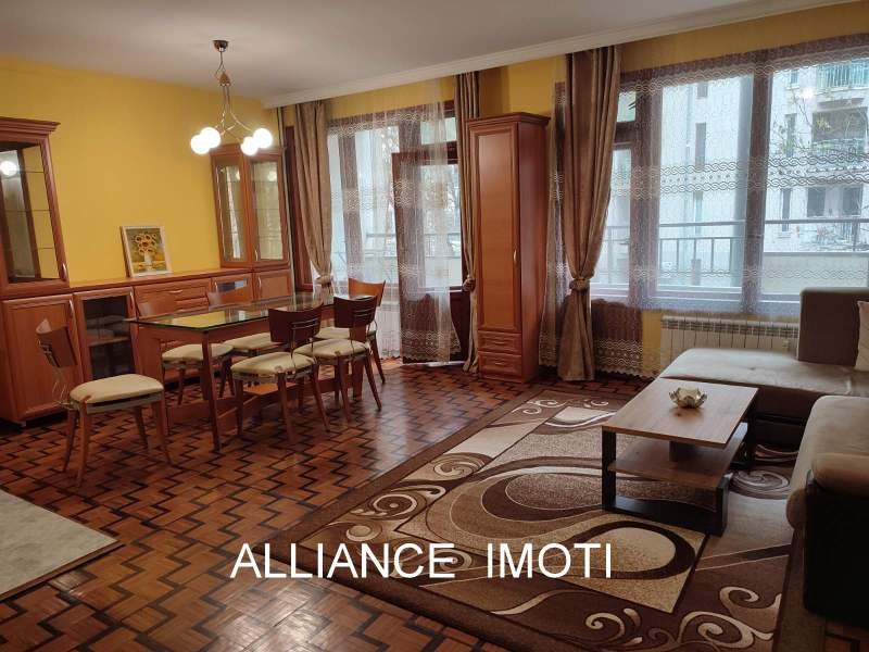 Дава под наем 3-СТАЕН, гр. София, Оборище