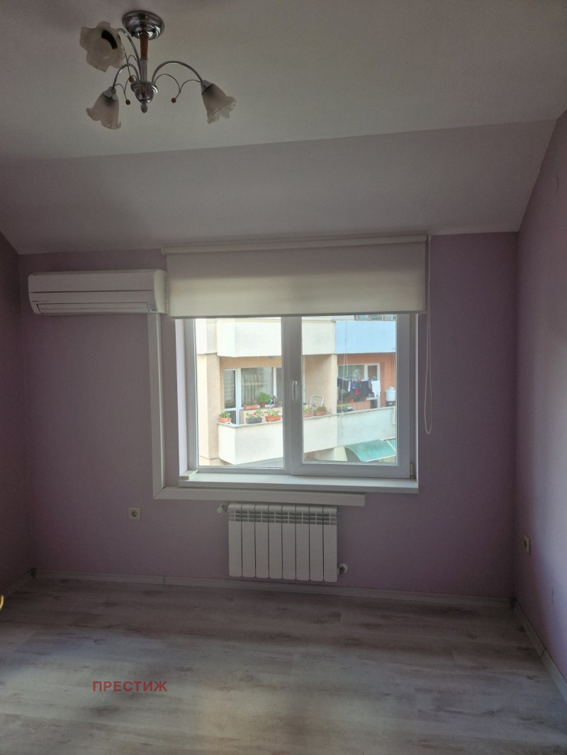 Vuokrattavana  Pienhuoneisto Pernik , Tsentar , 95 neliömetriä | 28774297 - kuva [12]