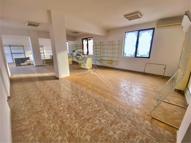 K pronájmu  Prodejna oblast Veliko Tarnovo , Ljaskovec , 176 m2 | 21948280