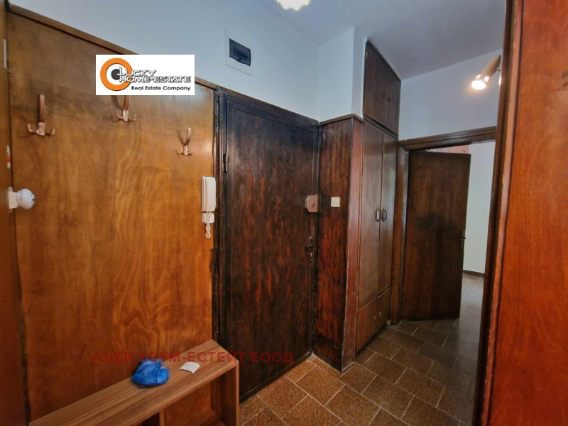 En renta  1 dormitorio Sofia , Tsentar , 80 metros cuadrados | 75164241 - imagen [8]