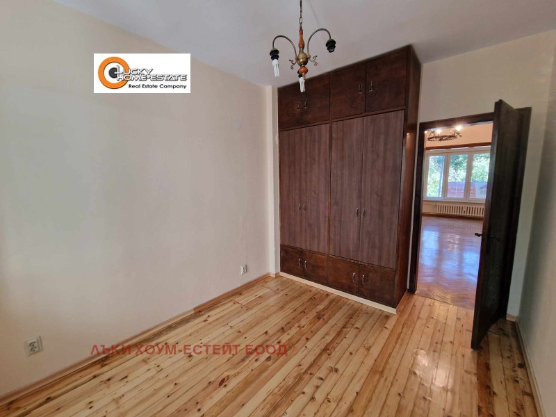 En renta  1 dormitorio Sofia , Tsentar , 80 metros cuadrados | 75164241 - imagen [3]