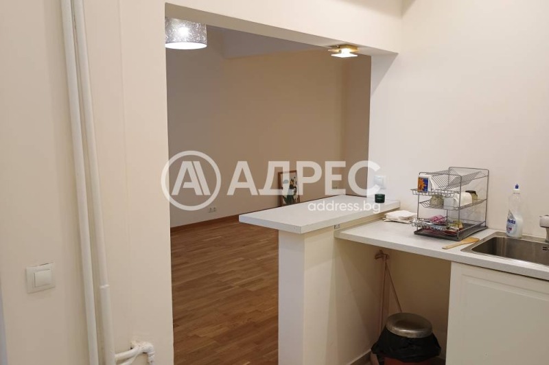 Издаје се  Канцеларија Софија , Центар , 98 м2 | 13086919 - слика [7]