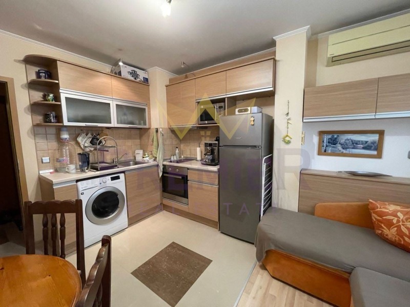 Da affittare  1 camera da letto Varna , Levski 1 , 50 mq | 88971816