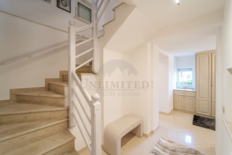 Para alugar  Casa Sofia , Boiana , 440 m² | 53015567 - imagem [8]