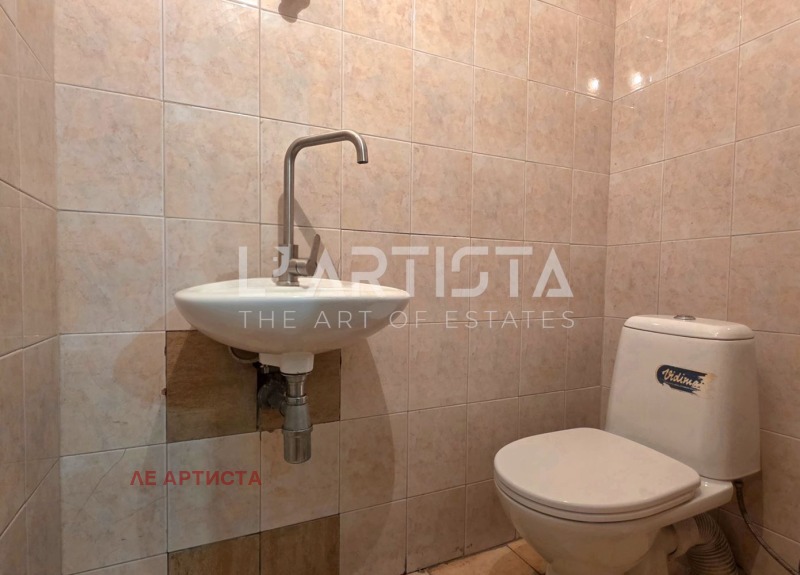 Дава под наем МАГАЗИН, гр. София, Гоце Делчев, снимка 4 - Магазини - 52444571