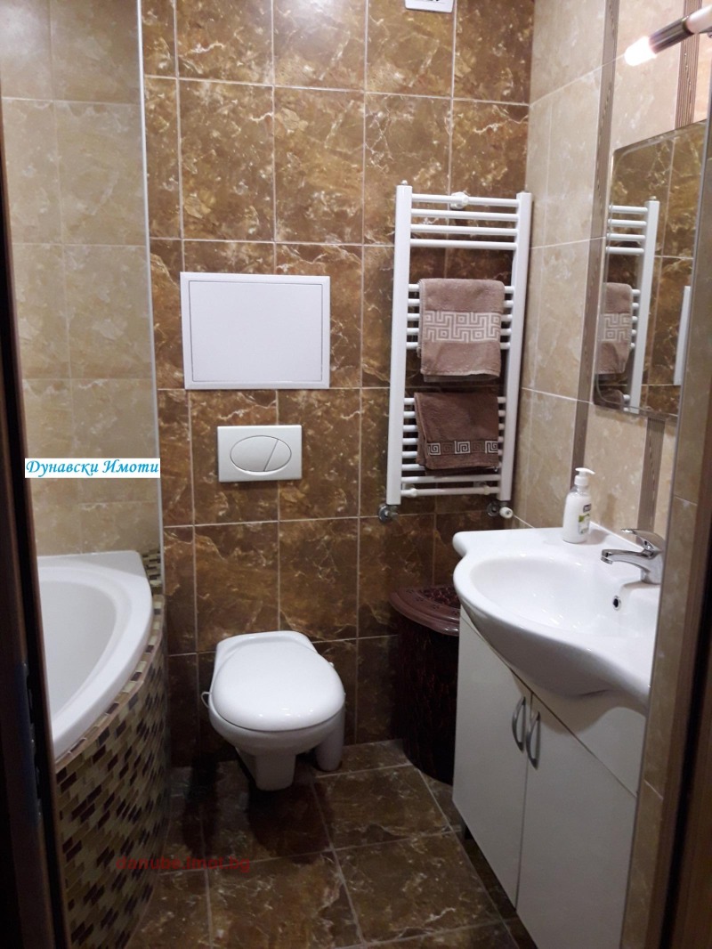 Издаје се  1 спаваћа соба Русе , Центар , 65 м2 | 85625198 - слика [7]