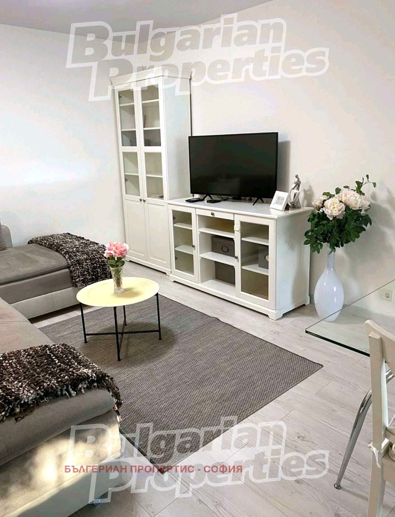 Издаје се  2 спаваће собе Софија , Центар , 90 м2 | 24988409 - слика [11]