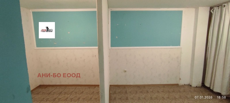 Дава под наем АТЕЛИЕ, ТАВАН, гр. Варна, Колхозен пазар, снимка 7 - Апартаменти - 53218475