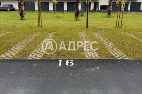 ГАРАЖ, ПАРКОМЯСТО, 15 m2