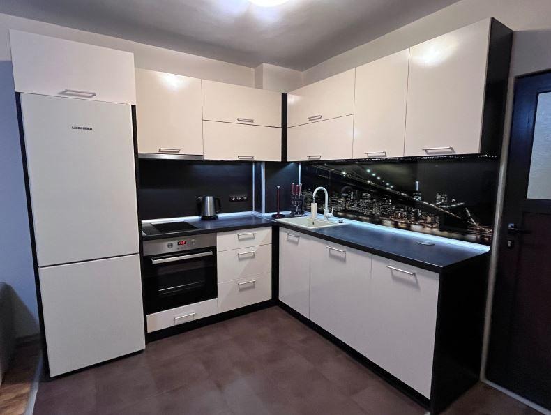 Дава под наем 2-СТАЕН, гр. Варна, Възраждане 3, снимка 2 - Апартаменти - 52823512