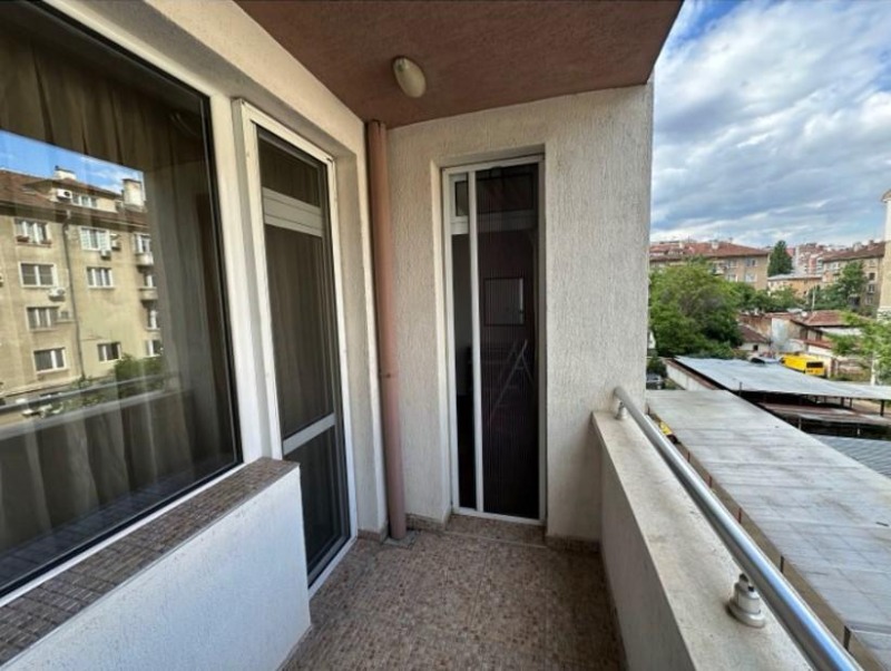 Te huur  2 slaapkamers Sofia , Zona B-18 , 95 m² | 60100231 - afbeelding [10]