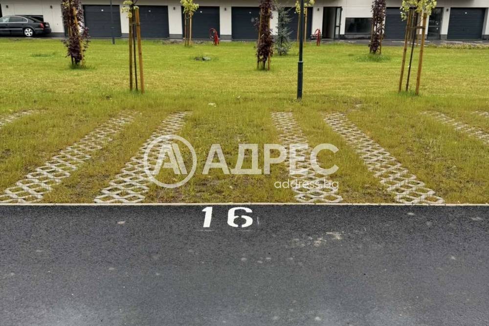 Дава под наем ГАРАЖ, ПАРКОМЯСТО, гр. София, Малинова долина