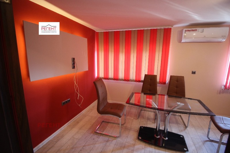 De inchiriat  1 dormitor Gabrovo , Țentâr , 55 mp | 30950009