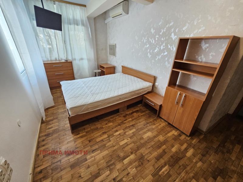 Vuokrattavana  3 makuuhuonetta Varna , Tsveten kvartal , 130 neliömetriä | 67397854 - kuva [4]