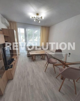 2 sovrum Kolhozen pazar, Varna