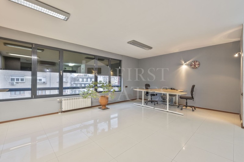 Дава под наем ОФИС, гр. София, Център, снимка 2 - Офиси - 53156293