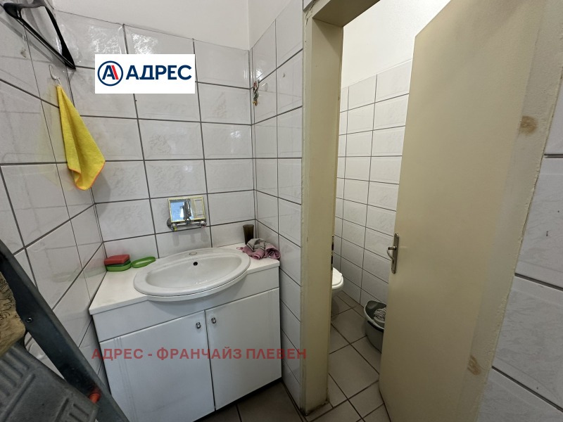 Дава под наем МАГАЗИН, гр. Плевен, Идеален център, снимка 4 - Магазини - 53314490