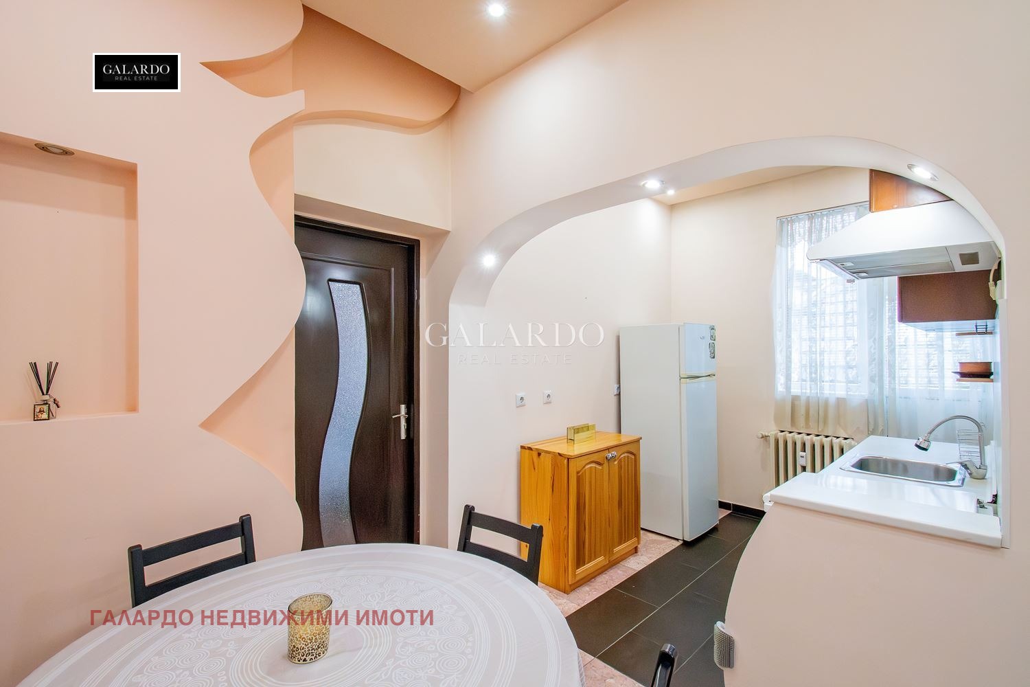 Дава под наем 2-СТАЕН, гр. София, Център, снимка 3 - Апартаменти - 53730957