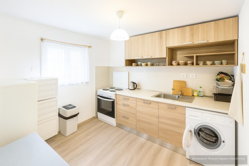 Дава под наем ЕТАЖ ОТ КЪЩА, гр. Пловдив, Център