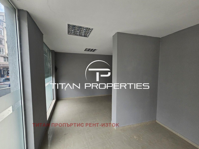 Do wynajęcia  Sklep Burgas , Meden rudnik - zona W , 22 mkw | 44103592 - obraz [4]