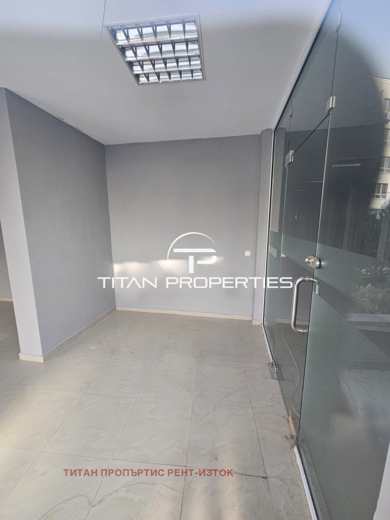 Do wynajęcia  Sklep Burgas , Meden rudnik - zona W , 22 mkw | 44103592 - obraz [7]