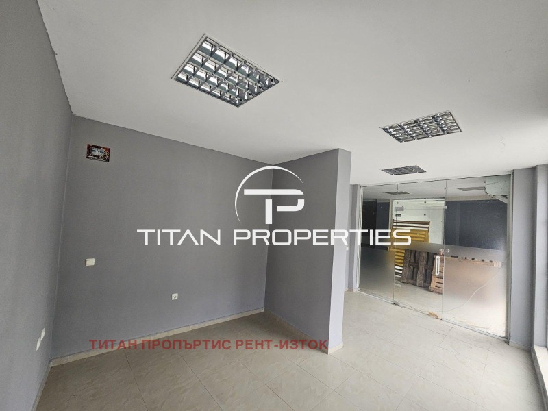 Do wynajęcia  Sklep Burgas , Meden rudnik - zona W , 22 mkw | 44103592 - obraz [3]