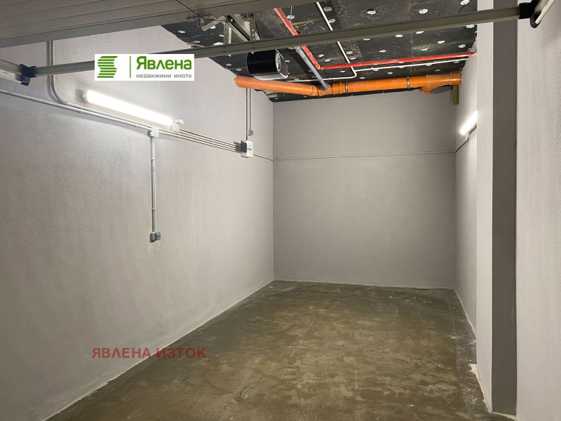 Дава под наем ГАРАЖ, ПАРКОМЯСТО, гр. София, Хладилника, снимка 4 - Гаражи и паркоместа - 53280307