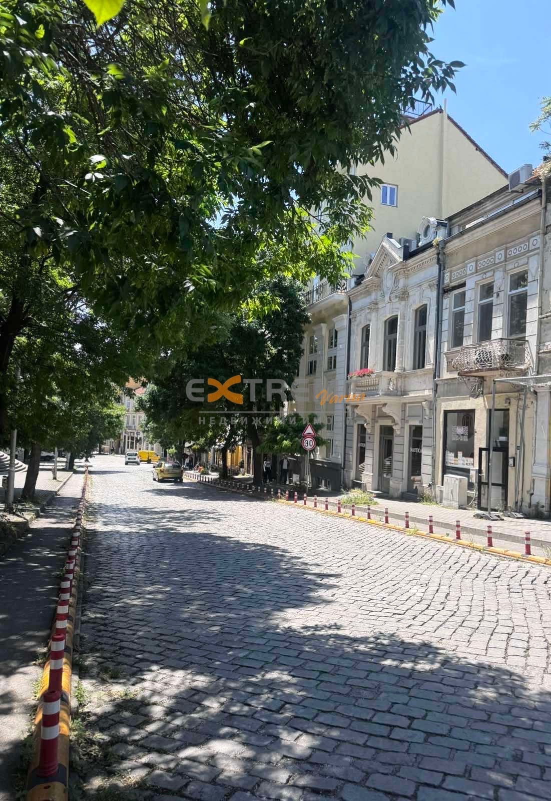 Дава под наем КЪЩА, гр. Варна, Гръцка махала
