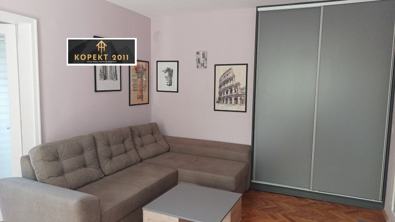Kiadó  1 hálószoba Ruse , Centar , 70 négyzetméter | 10898681 - kép [6]