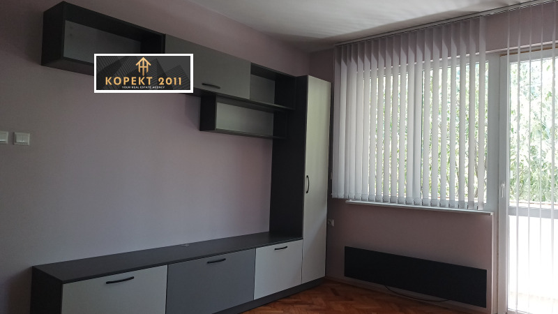 Kiadó  1 hálószoba Ruse , Centar , 70 négyzetméter | 10898681 - kép [7]