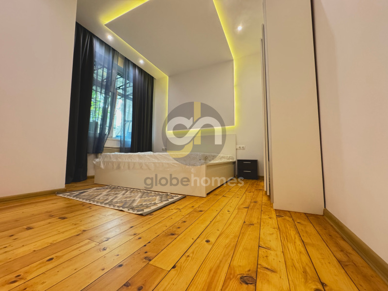 A louer  2 chambres Sofia , Tsentar , 78 m² | 49360199