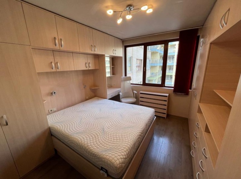 Zu vermieten  1 Schlafzimmer Sofia , Borowo , 61 qm | 70148902 - Bild [4]