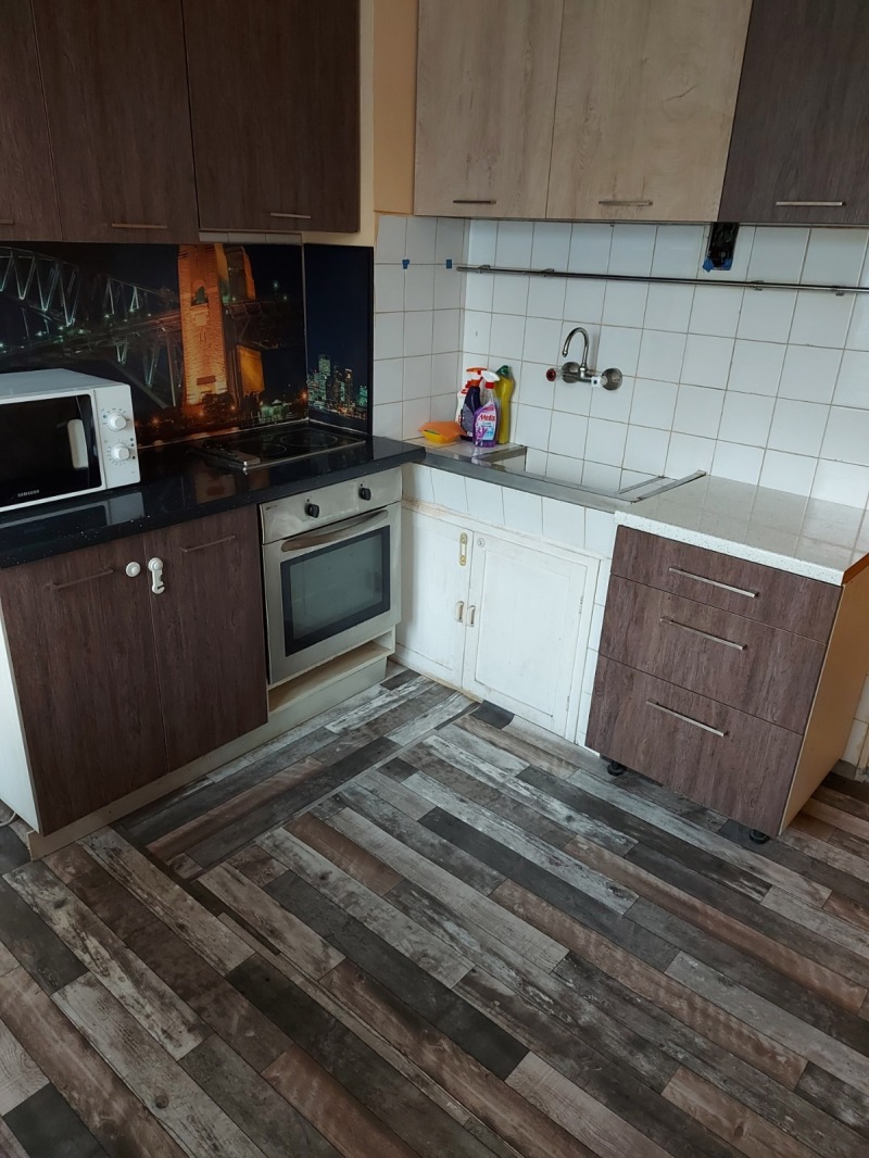 Дава под наем  2-стаен град Русе , Родина 2 , 60 кв.м | 99897439
