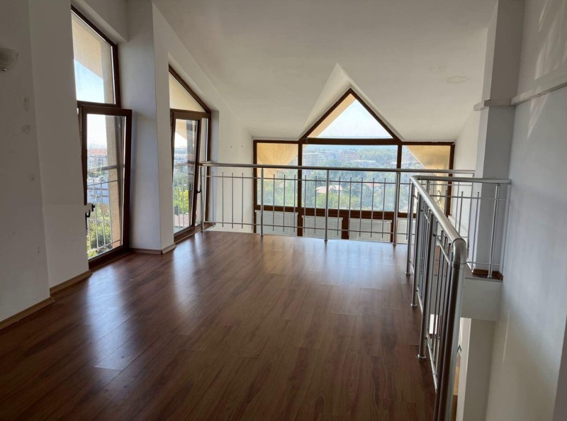 Дава под наем КЪЩА, гр. Варна, м-т Долна Трака, снимка 10 - Къщи - 51117474