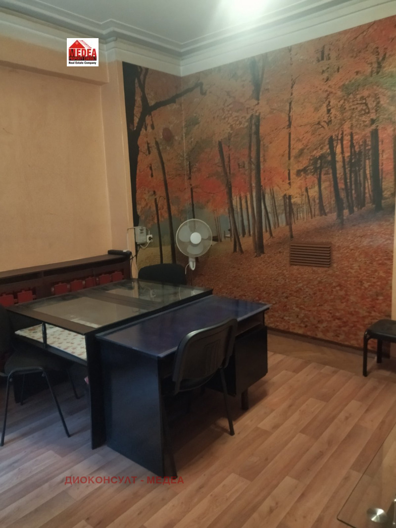 Дава под Наем ОФИС в град София, Център - 27 кв.м / 178.95 € » 350 лв., ДИОКОНСУЛТ - МЕДЕА