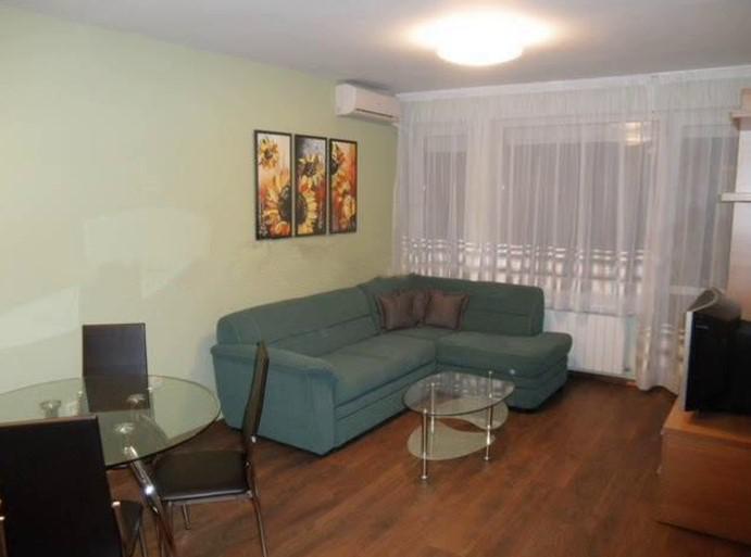 Дава под наем  2-стаен град София , Център , 63 кв.м | 40524830