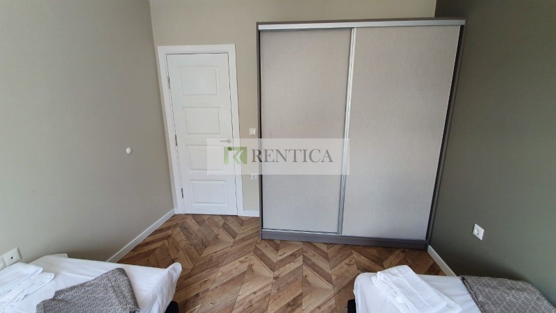 K pronájmu  2 ložnice Varna , Centar , 92 m2 | 16550340 - obraz [9]