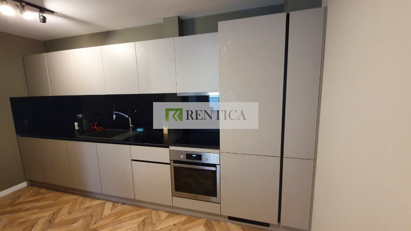 K pronájmu  2 ložnice Varna , Centar , 92 m2 | 16550340 - obraz [3]