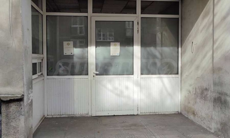 Дава под наем МАГАЗИН, гр. София, Център, снимка 3 - Магазини - 53539038