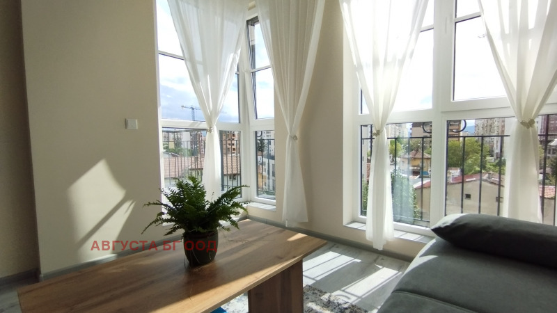 Vuokrattavana  1 makuuhuone Sofia , Nadežda 2 , 54 neliömetriä | 67633975 - kuva [3]