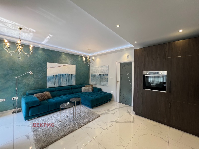 A louer  1 chambre Sofia , Tsentar , 88 m² | 35553918