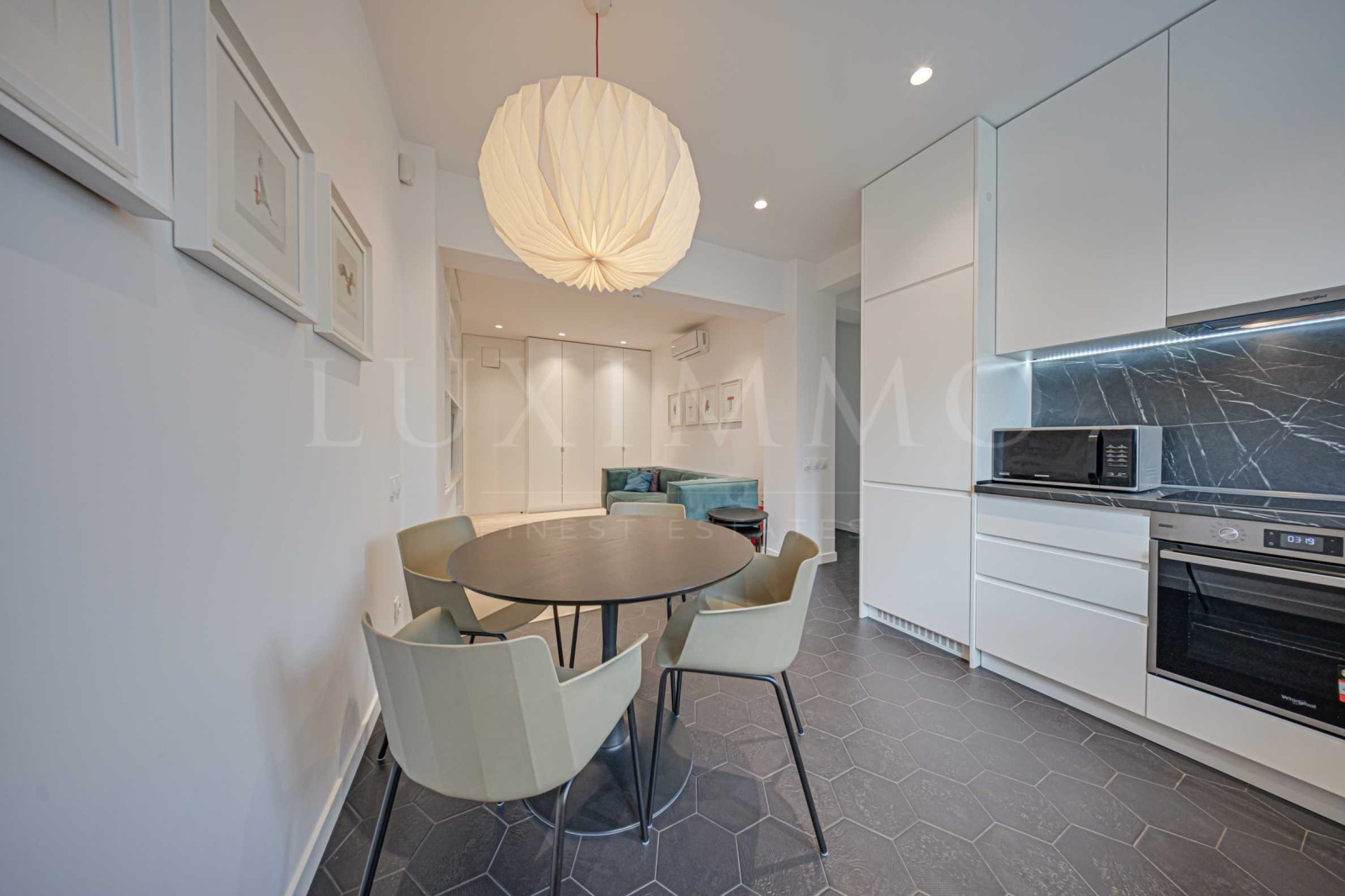 Дава под наем 3-СТАЕН, гр. София, Център, снимка 6 - Апартаменти - 54219018