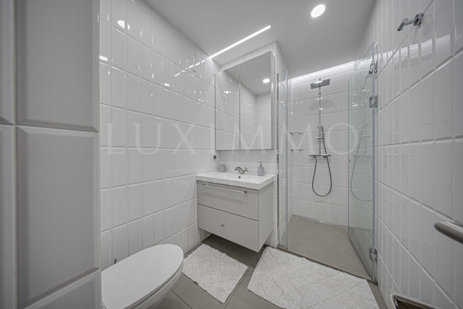 Дава под наем 3-СТАЕН, гр. София, Център, снимка 9 - Апартаменти - 54219018