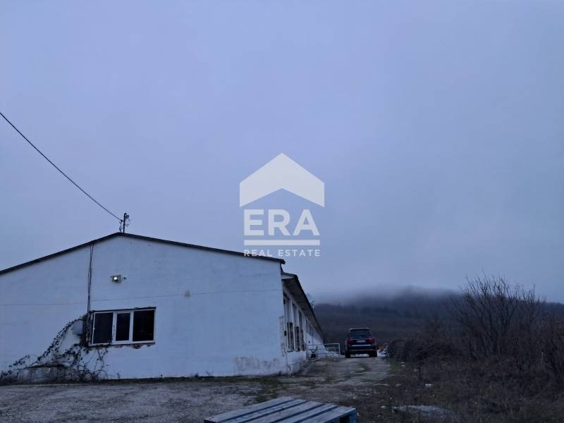 Дава под наем ПРОМ. ПОМЕЩЕНИЕ, гр. Дряново, област Габрово, снимка 5 - Производствени сгради - 53825596