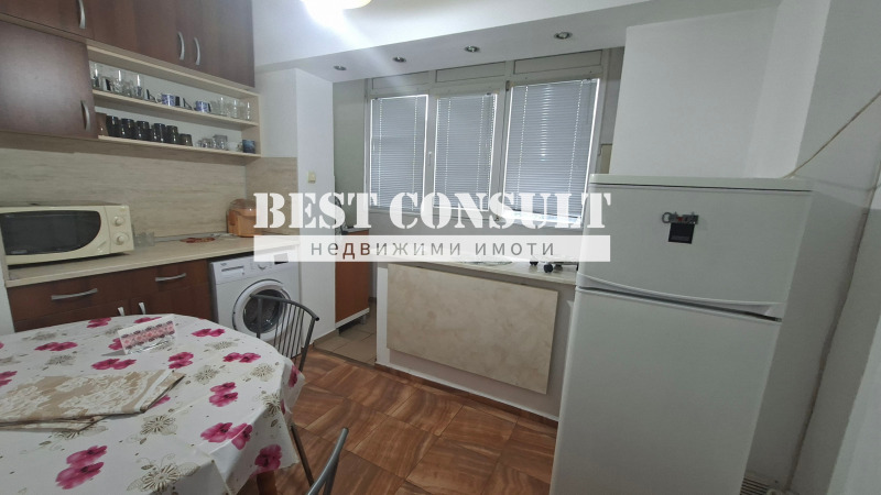 De inchiriat  Studio Ruse , Vâzrajdane , 45 mp | 85356394