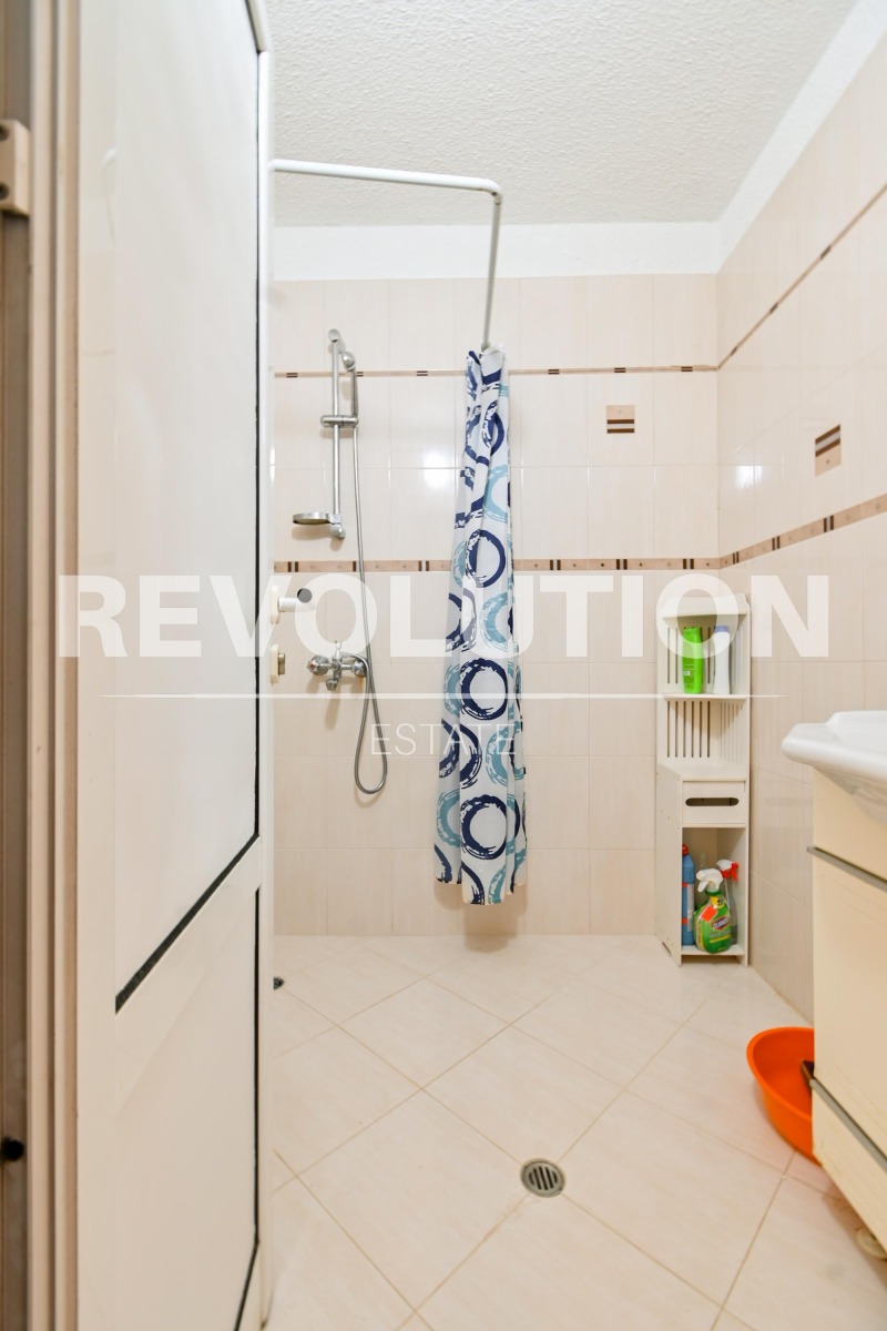 De inchiriat  1 dormitor Sofia , Țentâr , 60 mp | 26694995 - imagine [9]