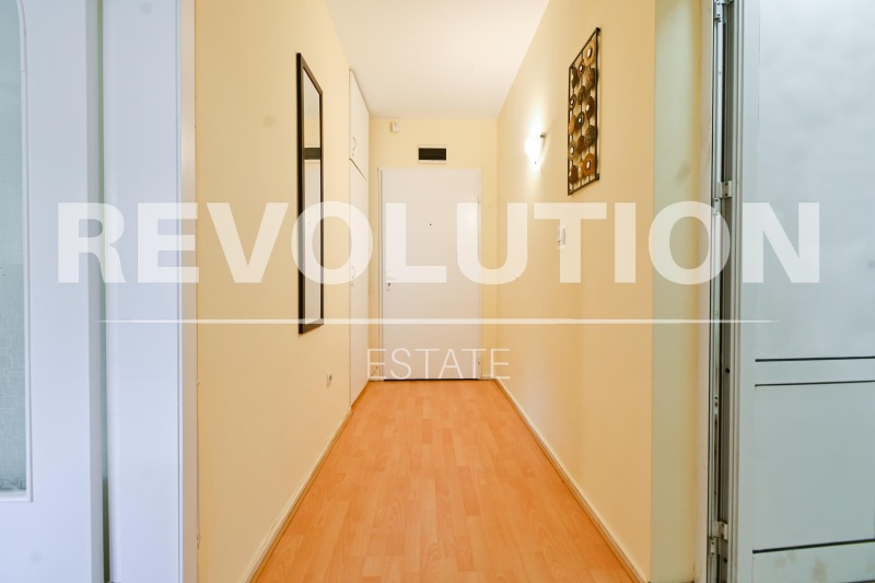 De inchiriat  1 dormitor Sofia , Țentâr , 60 mp | 26694995 - imagine [11]