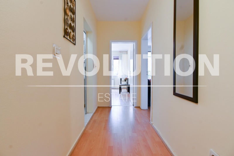 De inchiriat  1 dormitor Sofia , Țentâr , 60 mp | 26694995 - imagine [12]