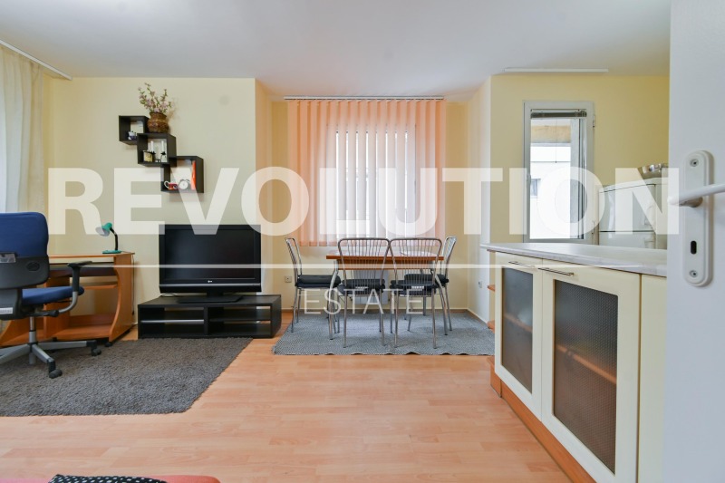De inchiriat  1 dormitor Sofia , Țentâr , 60 mp | 26694995